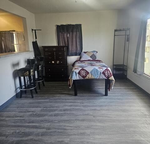 1211  Gladstone Unit A