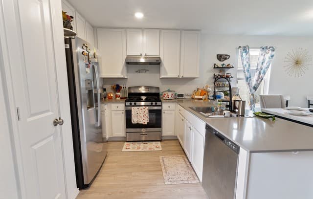 6910  Stellar Cv, San Antonio, TX 78252 — photo 13