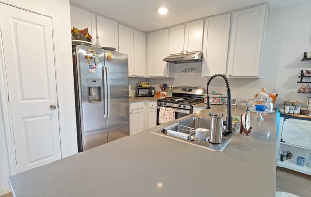 6910  Stellar Cv, San Antonio, TX 78252 — photo 14
