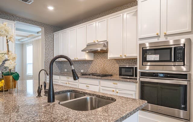 19111  Mountain Pl, San Antonio, TX 78259 — photo 14