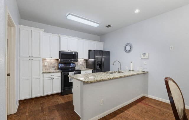 134  Sunnyland Dr, San Antonio, TX 78228 — photo 5