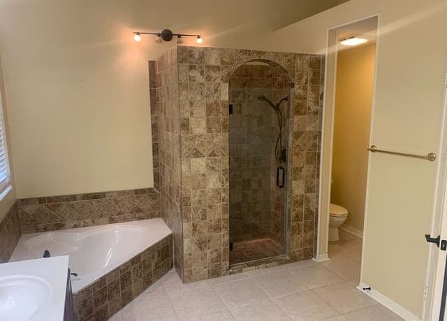 4410  Shavano Cross, San Antonio, TX 78230 — photo 17