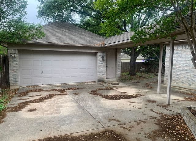 4410  Shavano Cross, San Antonio, TX 78230 — photo 19