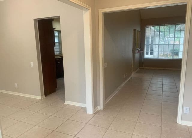 4410  Shavano Cross, San Antonio, TX 78230 — photo 2