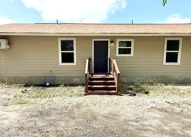 2630  Observation Drive Unit 2, San Antonio, TX 78227 — photo 2
