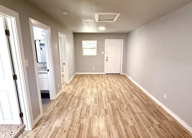 2630  Observation Drive Unit 2, San Antonio, TX 78227 — photo 4