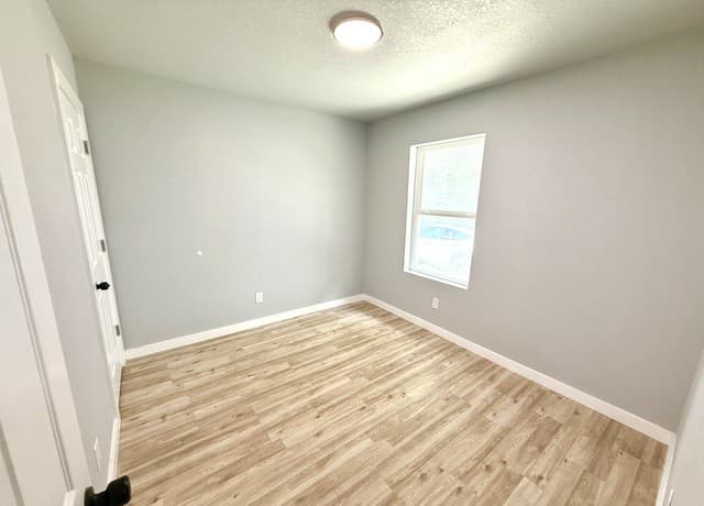2630  Observation Drive Unit 2, San Antonio, TX 78227 — photo 6