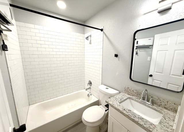 2630  Observation Drive Unit 2, San Antonio, TX 78227 — photo 7