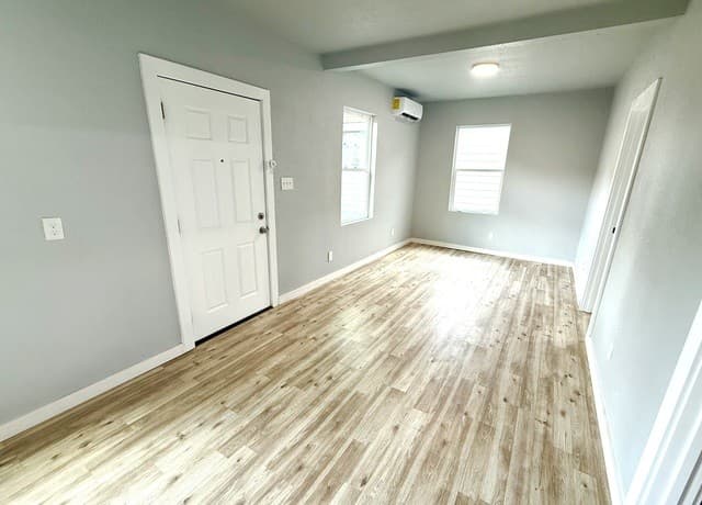 2702  Observation Drive (front) Unit BLDG 1 #4, San Antonio, TX 78227 — photo 5