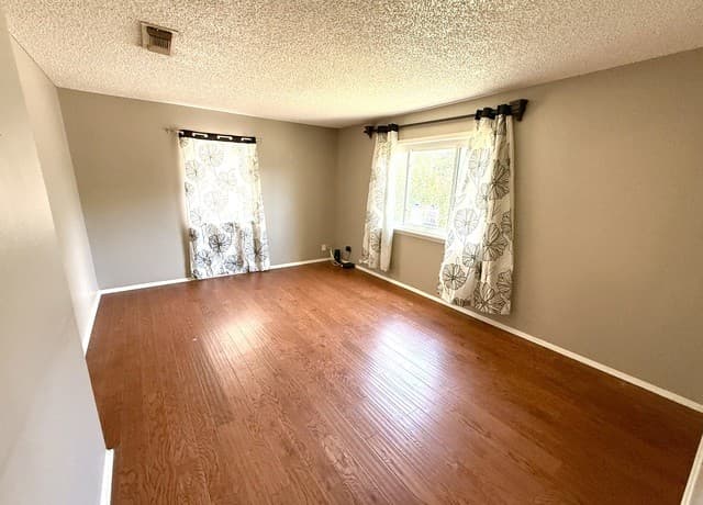1820 W Southcross Blvd, San Antonio, TX 78211 — photo 3