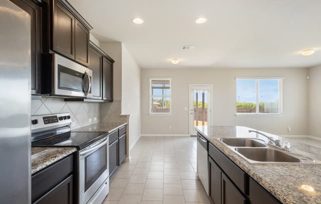2185  Keystone Dr, New Braunfels, TX 78130 — photo 13