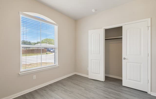 2185  Keystone Dr, New Braunfels, TX 78130 — photo 7