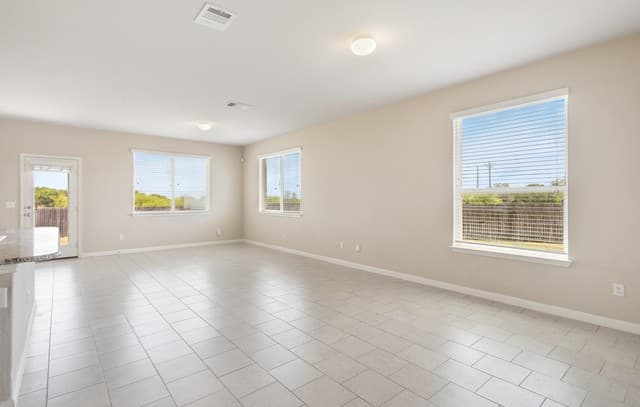 2185  Keystone Dr, New Braunfels, TX 78130 — photo 9