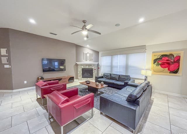 25010  Buttermilk Ln
