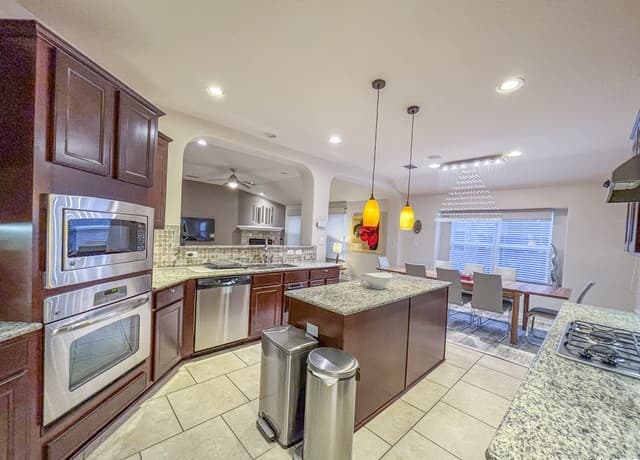 25010  Buttermilk Ln, San Antonio, TX 78255 — photo 17