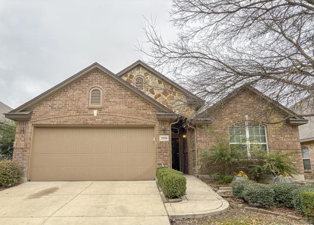25010  Buttermilk Ln, San Antonio, TX 78255 — photo 2