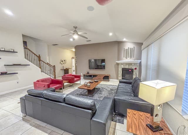 25010  Buttermilk Ln, San Antonio, TX 78255 — photo 4