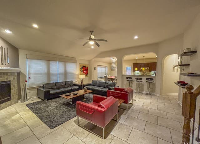 25010  Buttermilk Ln, San Antonio, TX 78255 — photo 6