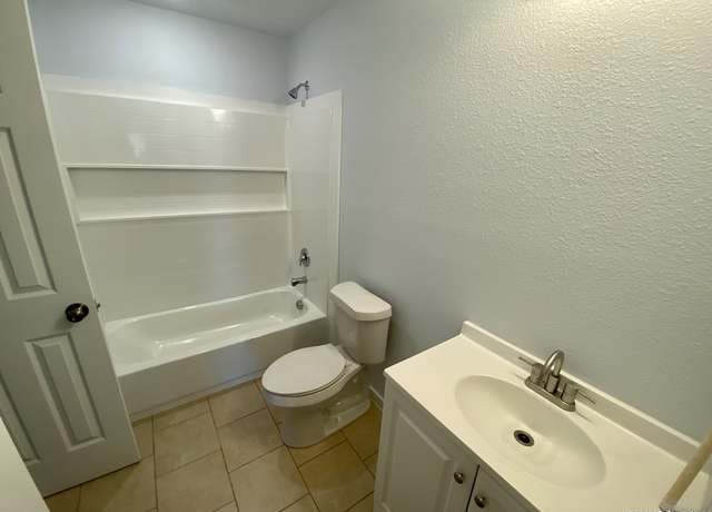 1632 S Hamilton St Unit 101, San Antonio, TX 78207 — photo 12