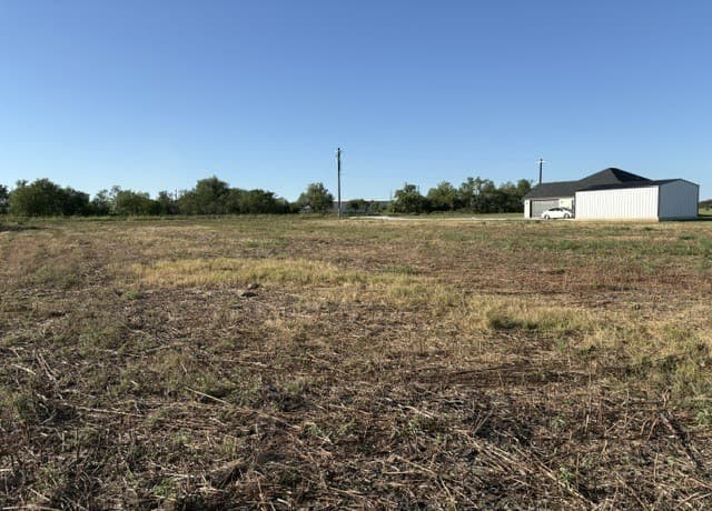 529  Holman Rd, Marion, TX 78124 — photo 3