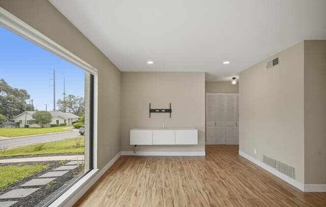 4010  Midvale Dr, San Antonio, TX 78229 — photo 10
