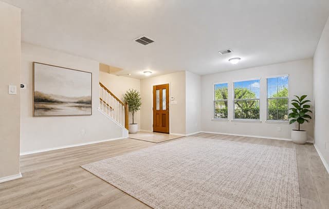 21015  Bristol Edge, San Antonio, TX 78259 — photo 3
