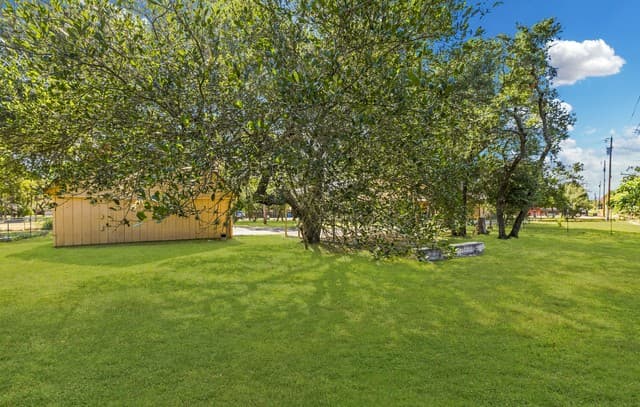 1129  Bandera Blvd, Bandera, TX 78003 — photo 23