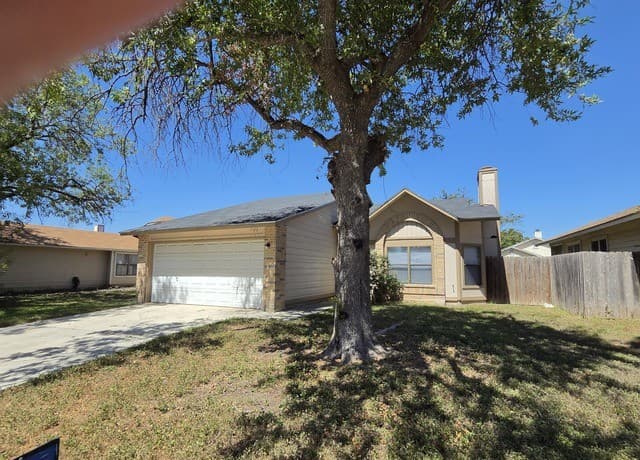 7123  Fallen Trail, San Antonio, TX 78244 — photo 2