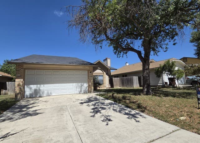 7123  Fallen Trail, San Antonio, TX 78244 — photo 3