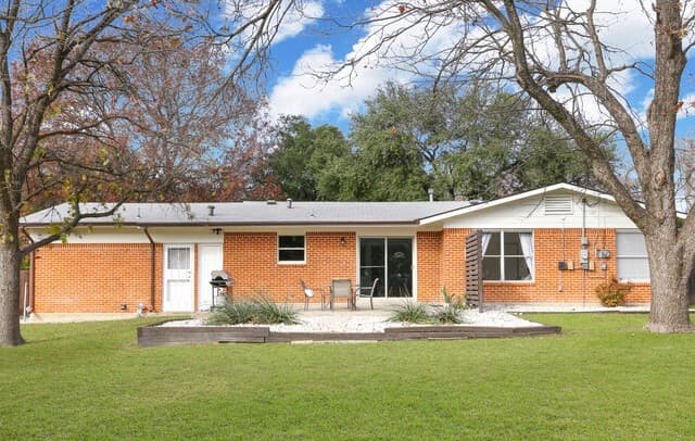2806  Belvoir Dr, San Antonio, TX 78230 — photo 14