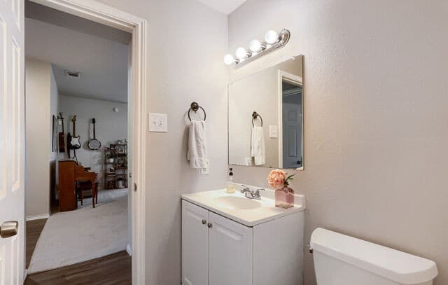 13043  Feather Ridge Dr, San Antonio, TX 78233 — photo 18