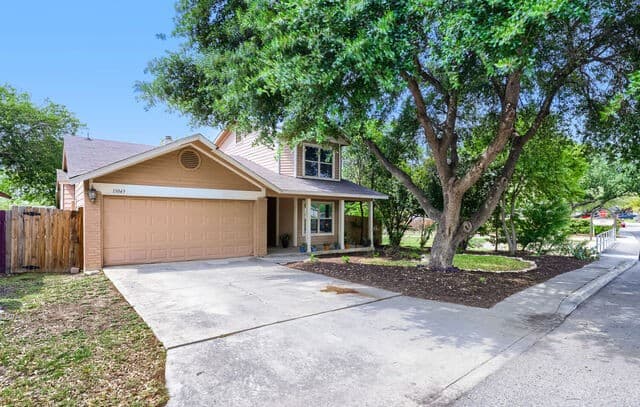 13043  Feather Ridge Dr, San Antonio, TX 78233 — photo 6