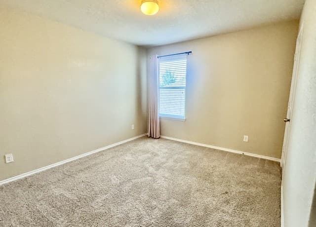 1607  Tree Run, San Antonio, TX 78245 — photo 10