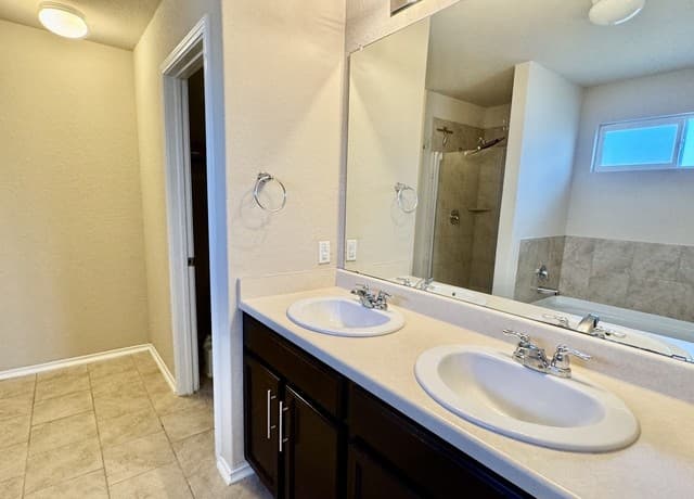 1607  Tree Run, San Antonio, TX 78245 — photo 9