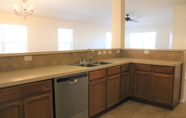 9518  Ascending, Converse, TX 78109 — photo 3