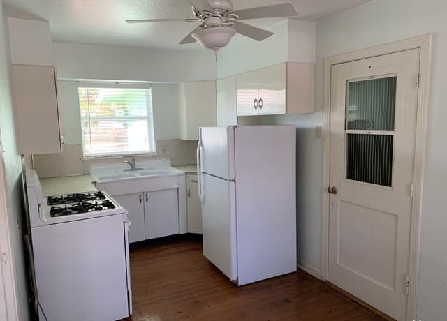 111  Laddie Pl Unit B, San Antonio, TX 78201 — photo 9
