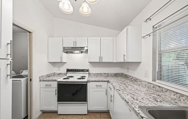 7713  Narrow Pass, Live Oak, TX 78233 — photo 12