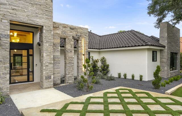 6  Turin Ct