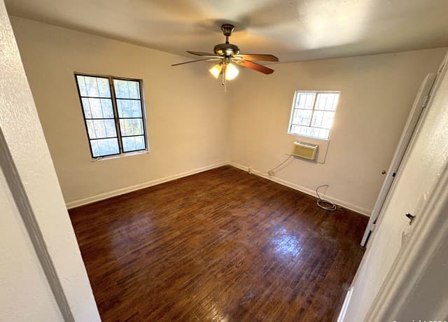 211  Preston, San Antonio, TX 78210 — photo 25