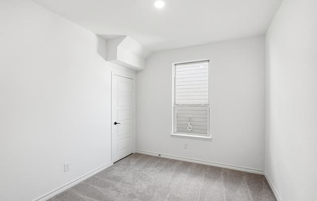 527  Nightingale Avenue, Marion, TX 78124 — photo 9