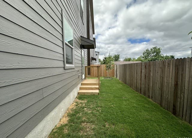 1618 W Lawndale Dr Unit 8, San Antonio, TX 78209 — photo 14