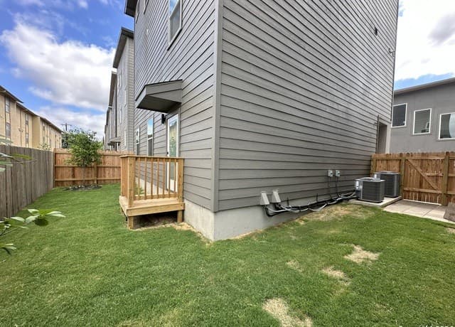 1618 W Lawndale Dr Unit 8, San Antonio, TX 78209 — photo 15
