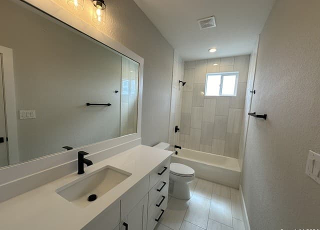 1618 W Lawndale Dr Unit 8, San Antonio, TX 78209 — photo 8