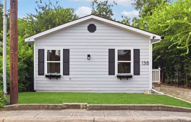 138  Hess St, San Antonio, TX 78212 — photo 2