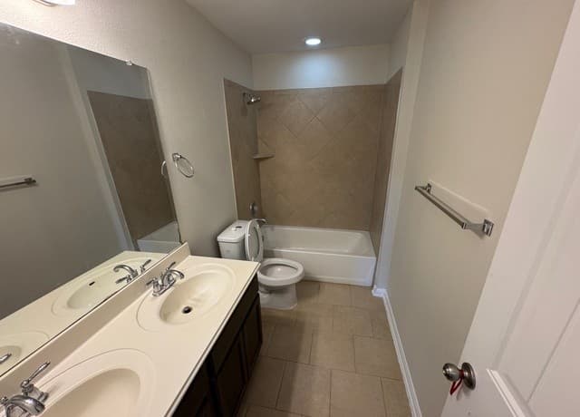 6702  Prescott Dm, San Antonio, TX 78233 — photo 13