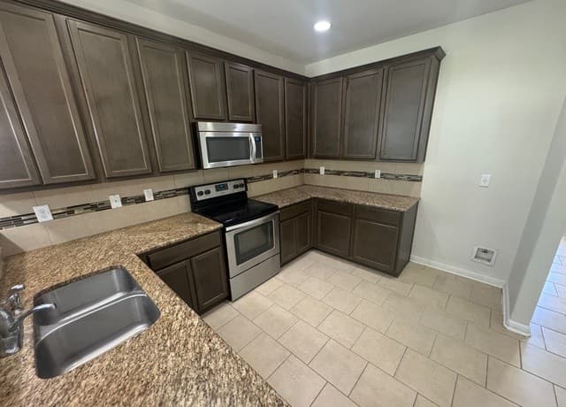 6702  Prescott Dm, San Antonio, TX 78233 — photo 4