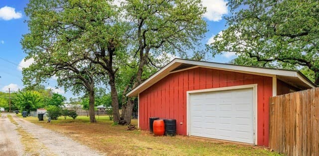 606 S Columbus Street, Fredericksburg, TX 78624 — photo 21