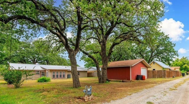 606 S Columbus Street, Fredericksburg, TX 78624 — photo 22