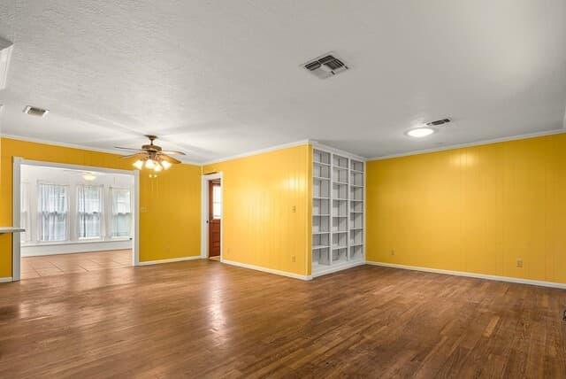 606 S Columbus Street, Fredericksburg, TX 78624 — photo 4