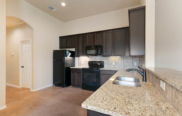 2584  Pahmeyer Rd, New Braunfels, TX 78130 — photo 10